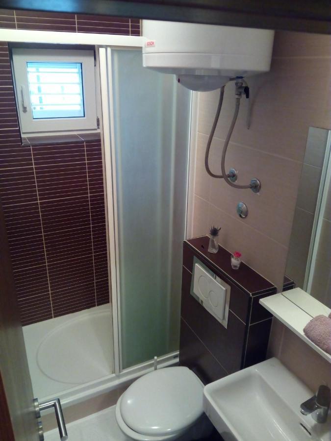 Apartment On The Beach Lokva Rogoznica Ngoại thất bức ảnh